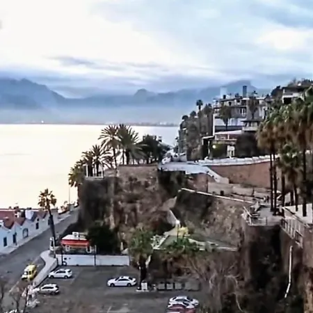 Homestay Kaleici Muhtesem Konum Deniz Yakini 1+0 Oezel Ev *