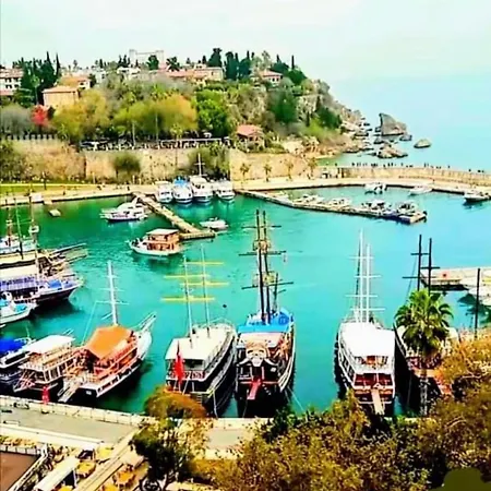 Homestay Kaleici Muhtesem Konum Deniz Yakini 1+0 Oezel Ev *
